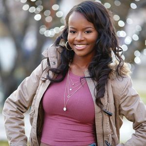 Meet your Posher, Renia